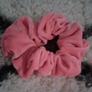 Claire's Large Srunchie